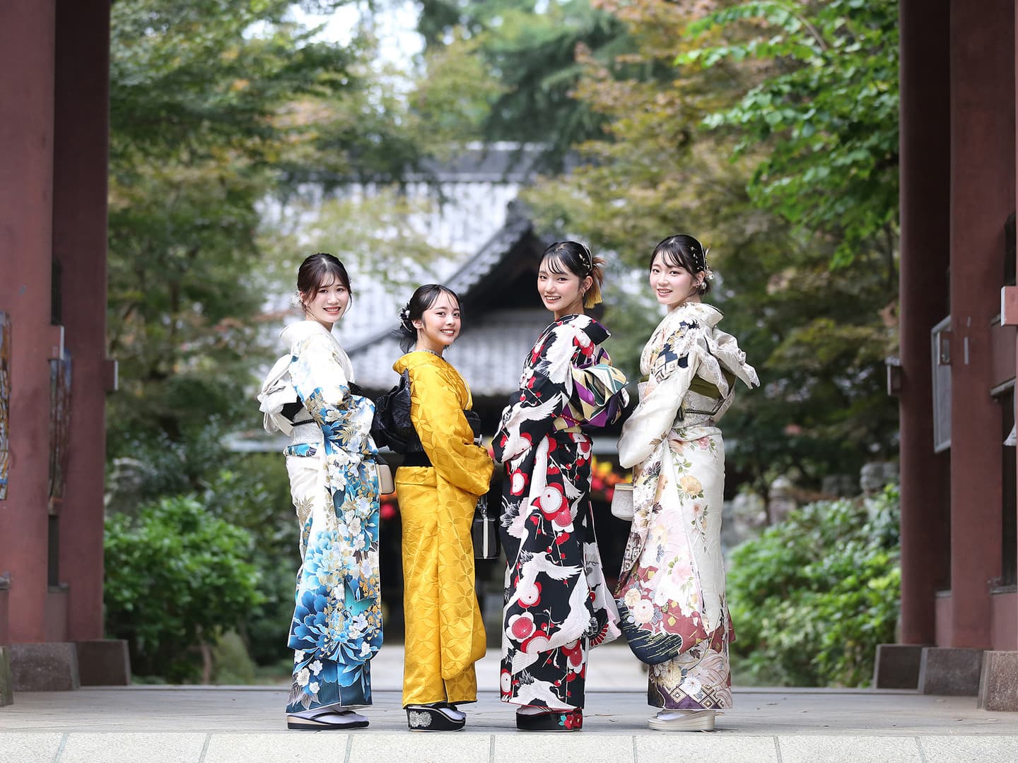 成人式・女性・振袖・ロケ撮影